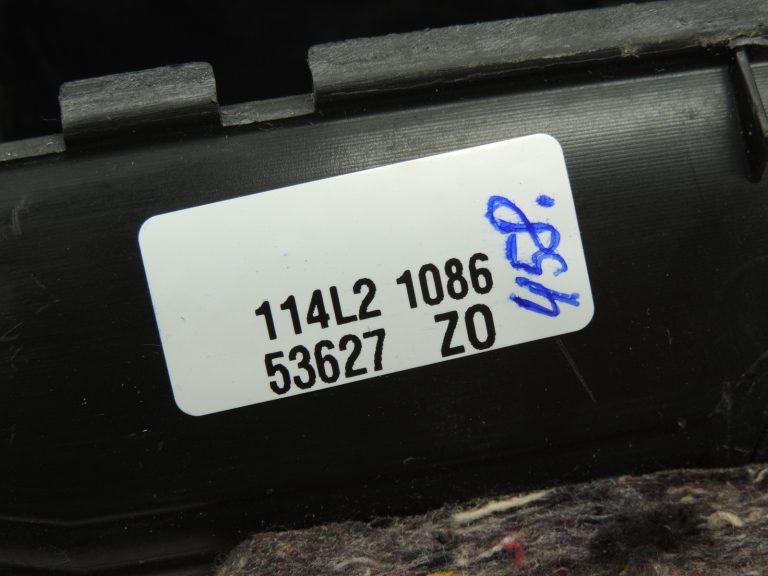 Suzuki Grand Vitara II krūzes turētājs krūzes turētājs centrālā konsole 7592065J005PK