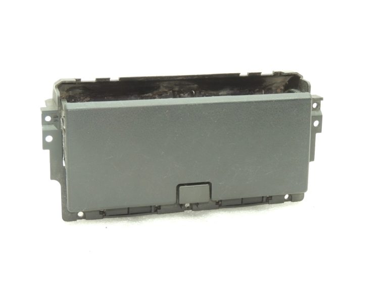Suzuki Grand Vitara II krūzes turētājs krūzes turētājs centrālā konsole 7592065J005PK