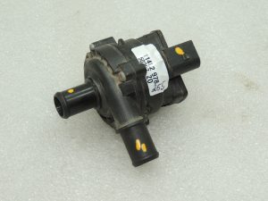 OEM Suzuki Grand Vitara II water pump 17450-67JA0