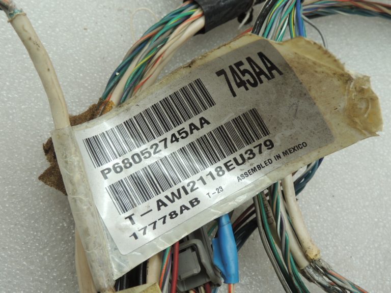 Chrysler Grand Voyager Mk5 paneļa vadu instalācija 68052745AA