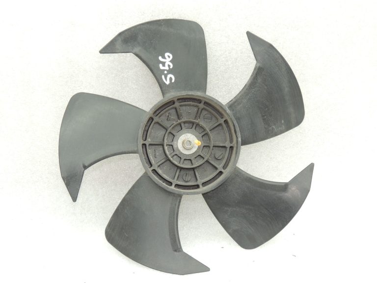 OEM Suzuki Jimny 1.3i dzinēja dzesēšanas ventilators 9556081A00