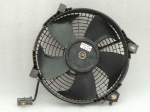OEM Suzuki Jimny 1.3i gaisa kondicioniera kondensatora radiatora ventilators 9556081A00