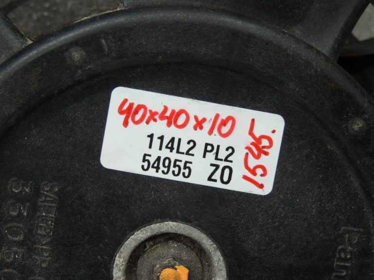 OEM Suzuki Jimny 1.3i gaisa kondicioniera kondensatora radiatora ventilators 9556081A00