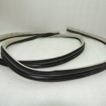 Chrysler Grand Voyager Mk5 Priekšējais labās puses durvju blīvējums 4894984AB