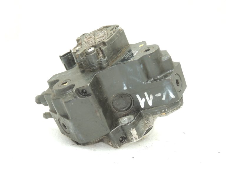 Volvo S60 2.4D Iesmidzināšanas sūknis Augstspiediena sūknis 8251785
