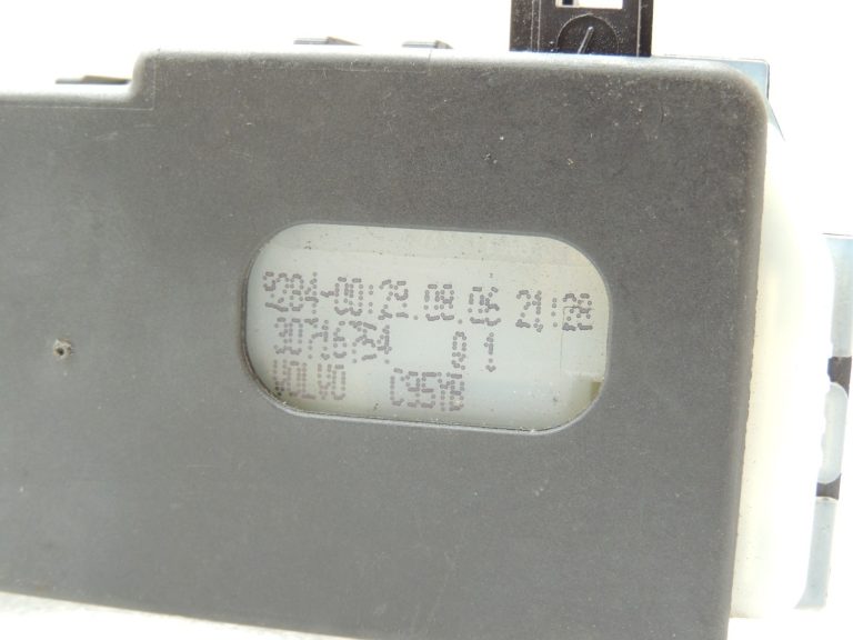 Volvo S40 II degvielas uzpildes vāka vārsta piedziņa 30716754