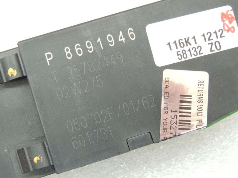 Volvo S60 I vadības bloks 8691946