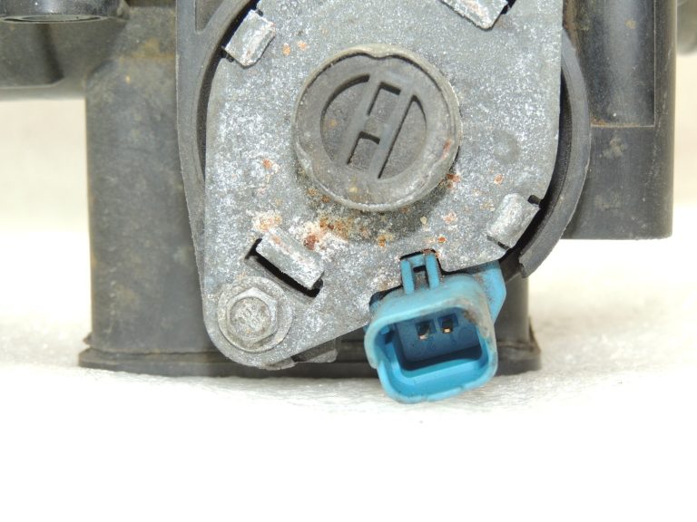 Volvo V50 termostata korpuss 30725119