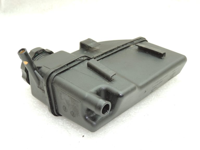 Volvo stūres pastiprinātāja eļļas rezervuārs C70, S60, S70, S80, V70, 30665496