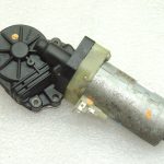 Volvo V70 III priekšējais kreisais sēdekļa regulēšanas servomotors 8621412
