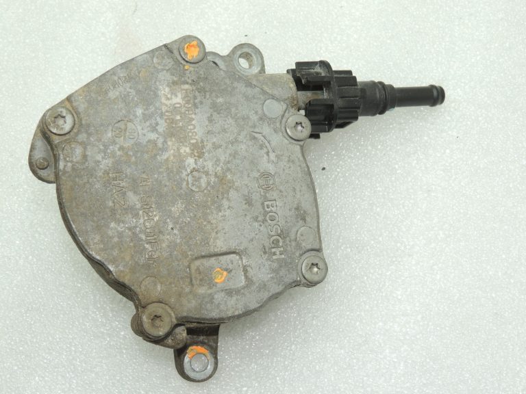 Toyota Yaris IV XP210 1.5i vakuuma sūknis 29300F2030