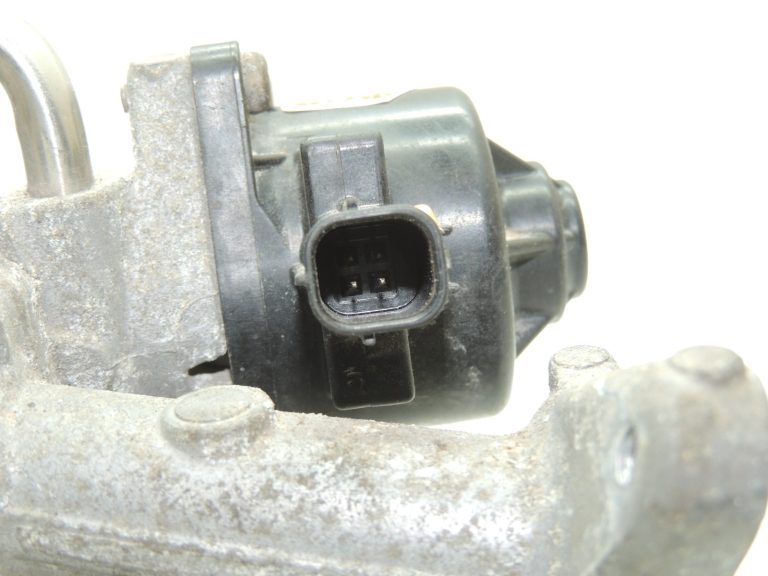 Toyota Yaris IV XP210 1.5i EGR EGR 2562015360