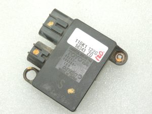 Toyota Yaris IV XP210 1.5i radiator fan control unit 89257K0010