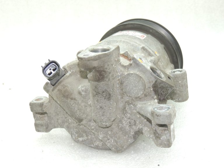 Toyota Yaris IV XP210 1.5i gaisa kondicioniera kompresors 88310K0030