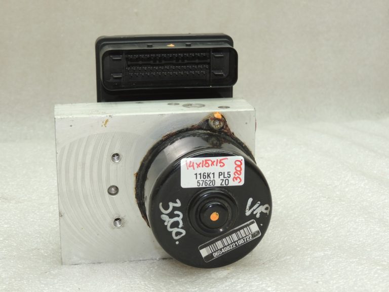 Volvo V70 2.4D ABS hidrauliskais vadības bloks 8671457, 8671455