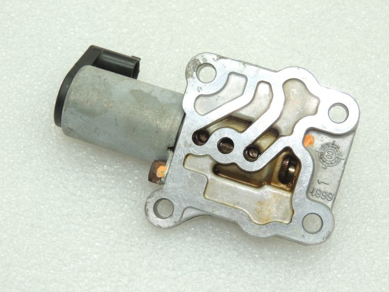 Volvo V70 II 2.4i solenoīda vārsta spiediena devējs 36002145