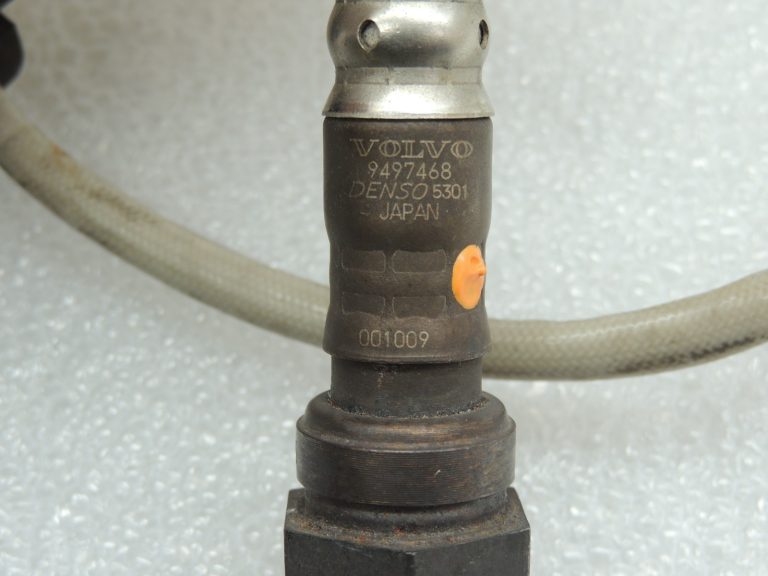 OEM Vovlo V70 II 2.4i Lambda sensors 9497468