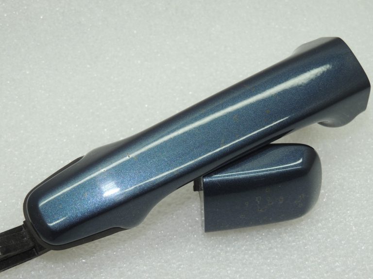OEM Volvo S40 II ārējais aizmugurējo durvju rokturis BARENTA ZILS METĀLS 39879658