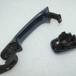 OEM Volvo S40 II ārējais aizmugurējo durvju rokturis BARENTA ZILS METĀLS 39879658