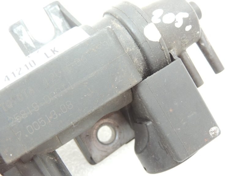 Toyota 2.2 D-4D dīzeļdegvielas vakuuma vārsta solenoīda vārsts 25819-0R011 258190R011