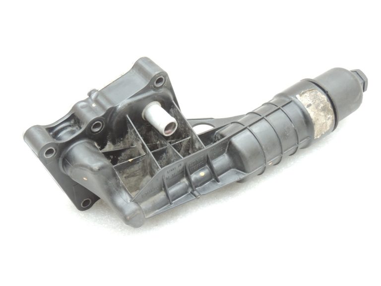 Oriģinālais Mercedes W212 M271 eļļas filtra korpuss eļļas dzesētājs A2711801410
