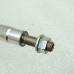 Oriģinālā aprīkojuma Toyota Yaris IV XP210 priekšējais labais amortizators 48510K0080