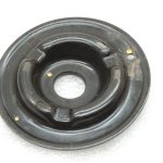 Oriģinālā komplektācijā Toyota Yaris IV XP210 Priekšējās balstiekārtas atsperu plāksne Atsperu plāksne 48471K0020