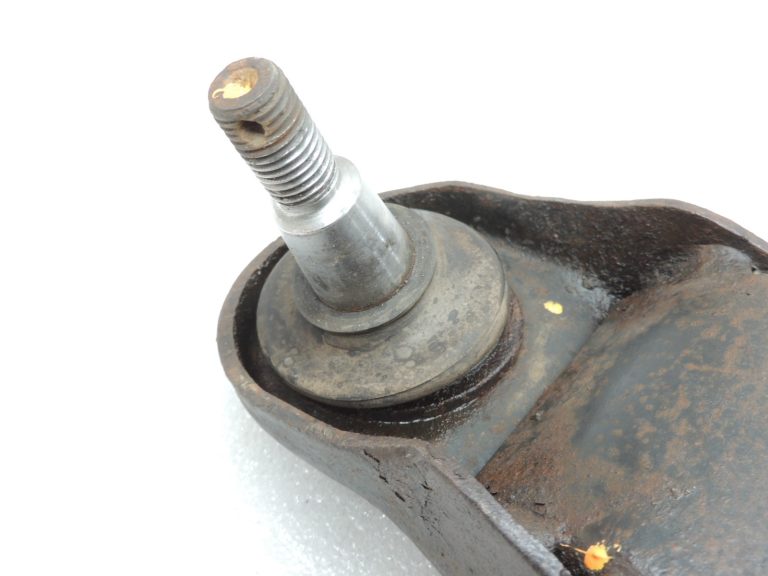 Ford Ranger P375 TKE Priekšējais kreisais apakšējais sviras balsts EB3C-3079-B2C