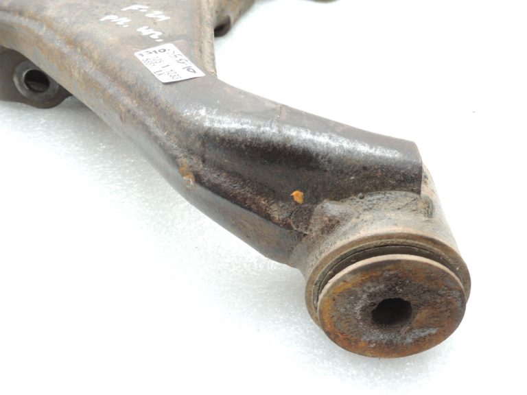 Ford Ranger P375 TKE Priekšējais kreisais apakšējais sviras balsts EB3C-3079-B2C