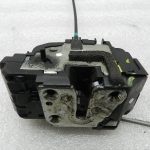 Nissan Qashqai oriģinālā durvju slēdzene aizmugurējā labajā pusē