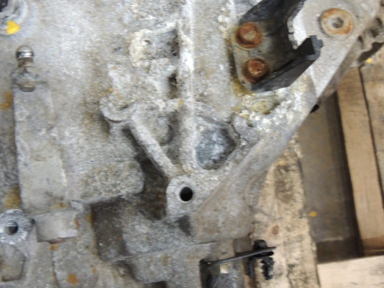 Nissan X-Trail T32 1,6DCi 96kW 4×4 manuālā pārnesumkārba 320104BR7D HALTERING DEFECTIVE