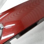 Nissan Qashqai oriģinālais aizmugurējo durvju līstes apmale NAJ – CRIMSON