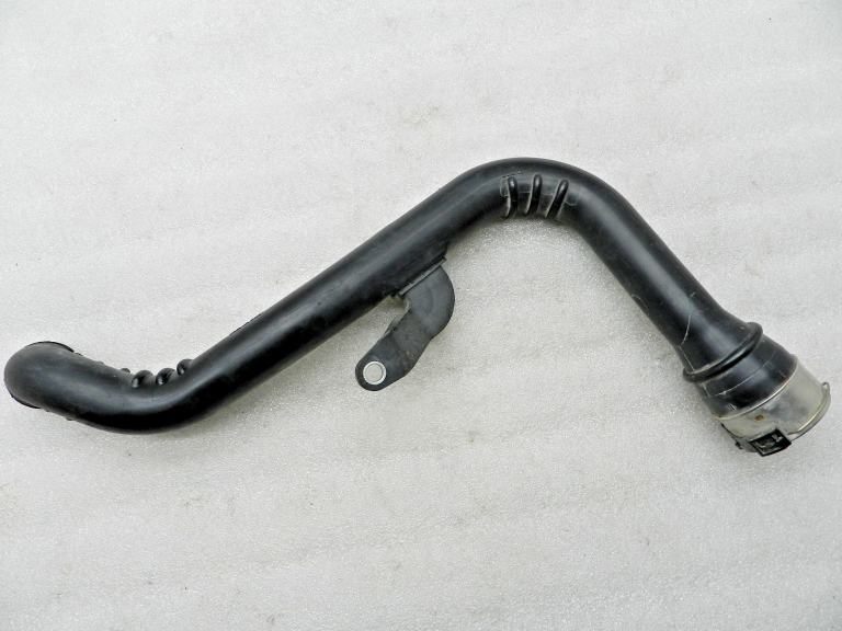 Nissan Qashqai oriģinālā starpdzesēšanas caurule 1446000Q2G