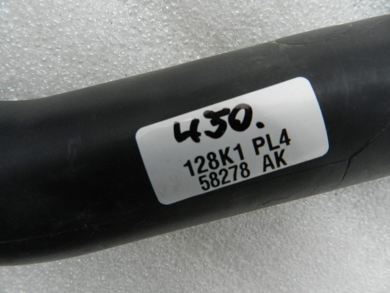 Nissan Qashqai oriģinālā starpdzesēšanas caurule 1446000Q2G
