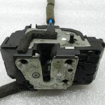 Nissan Qashqai oriģinālā aizmugurējo kreiso durvju slēdzene