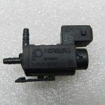 BMW F31 F31 F30 F20 F21 F21 F22 E84 E83 Oriģinālais solenoīda vārsts Solenoīda pārslēgšanas vārsts