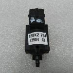 BMW F31 F31 F30 F20 F21 F21 F22 E84 E83 Oriģinālais solenoīda vārsts Solenoīda pārslēgšanas vārsts