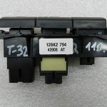 Toyota Avensis oriģināls slēdža centrālās konsoles avārijas signalizācijas bākuguns slēdzis