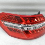 Mercedes E W212 oriģināls aizmugurējais lukturis, salons kreisais