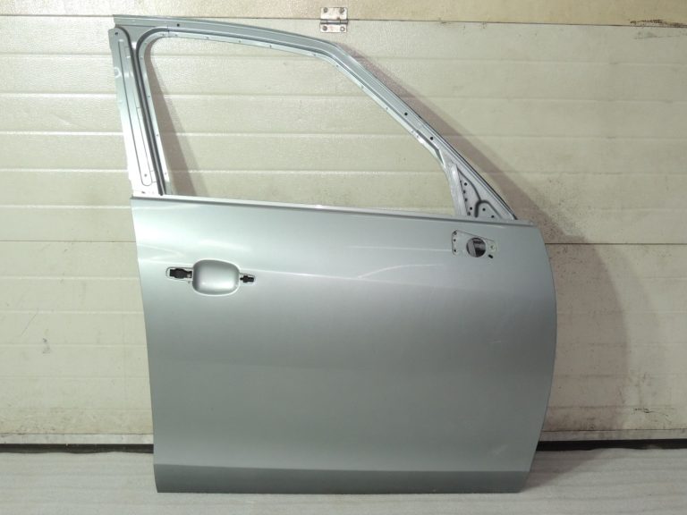 Opel Zafira C durvju priekšējās labās puses GEV 13355179