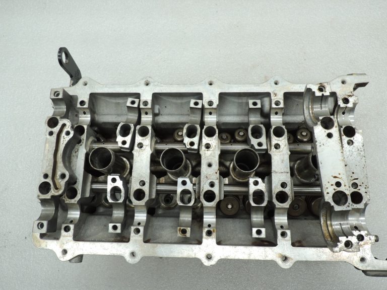 Audi A6 C6 4F 4.2 V8 BAT Kreisā cilindra galva 5-8 cilindru 079103903GX 079103373H