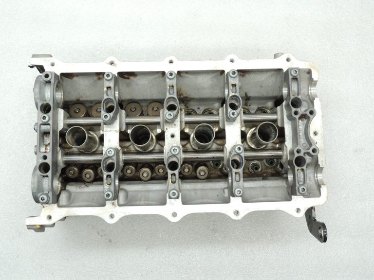 Audi A6 C6 4F 4.2 V8 BAT Kreisā cilindra galva 5-8 cilindru 079103903GX 079103373H