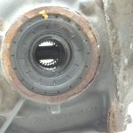 Oriģinālais Mercedes W212 aizmugurējais diferenciālis Aizmugurējās ass piedziņa 3.27 aizmugurējais diferenciālis