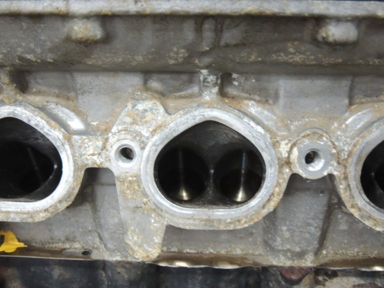 Opel Zafira B Astra H Signum Vectra C 1.8i benzīna dzinējs Z18XER 103kW 93188485