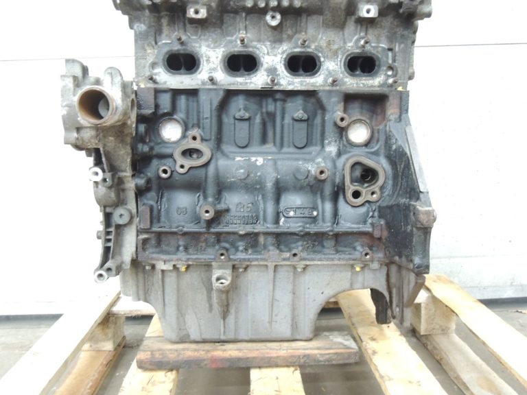 Opel Zafira B Astra H Signum Vectra C 1.8i benzīna dzinējs Z18XER 103kW 93188485