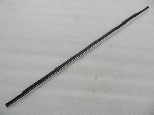VW Passat oriģinālais durvju paneļa blīvējums aizmugurējais kreisais