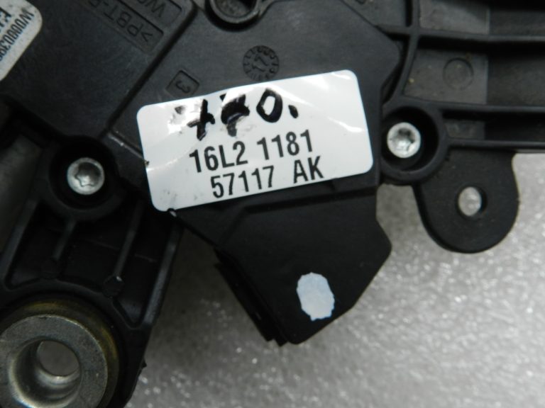 Nissan Qashqai oriģinālais aizmugurējā tīrītāja motors