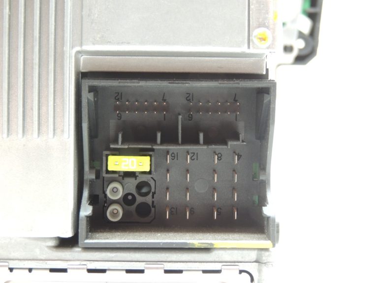 BMW 5. sērijas E60 vadības bloks CCC CD Radio Professional Navigācijas sistēma 9138436