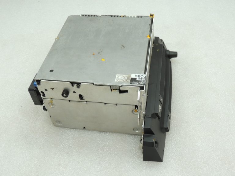 BMW 5. sērijas E60 vadības bloks CCC CD Radio Professional Navigācijas sistēma 9138436