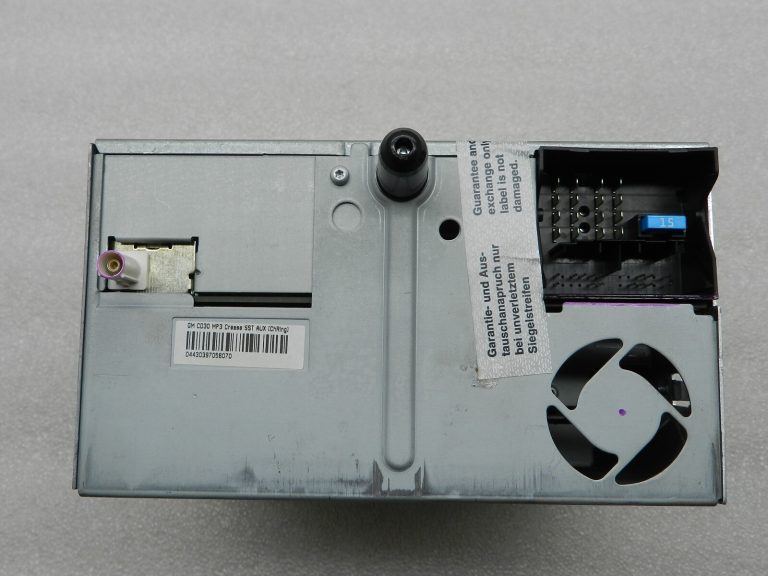 Opel Zafira B oriģinālais radio oriģinālais auto radio RESET